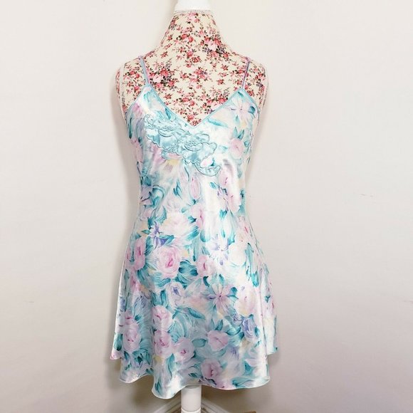 Victoria's Secret Other - Vtg Victoria's Secret Pink Blue Floral Nightgown